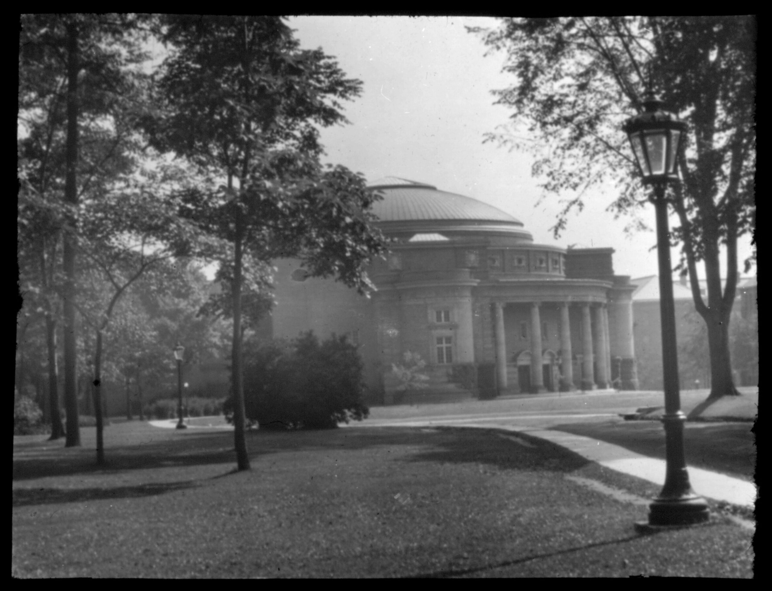 University of Toronto Convocation Hall for the Lester B. Pearson International Scholarship 2027 article