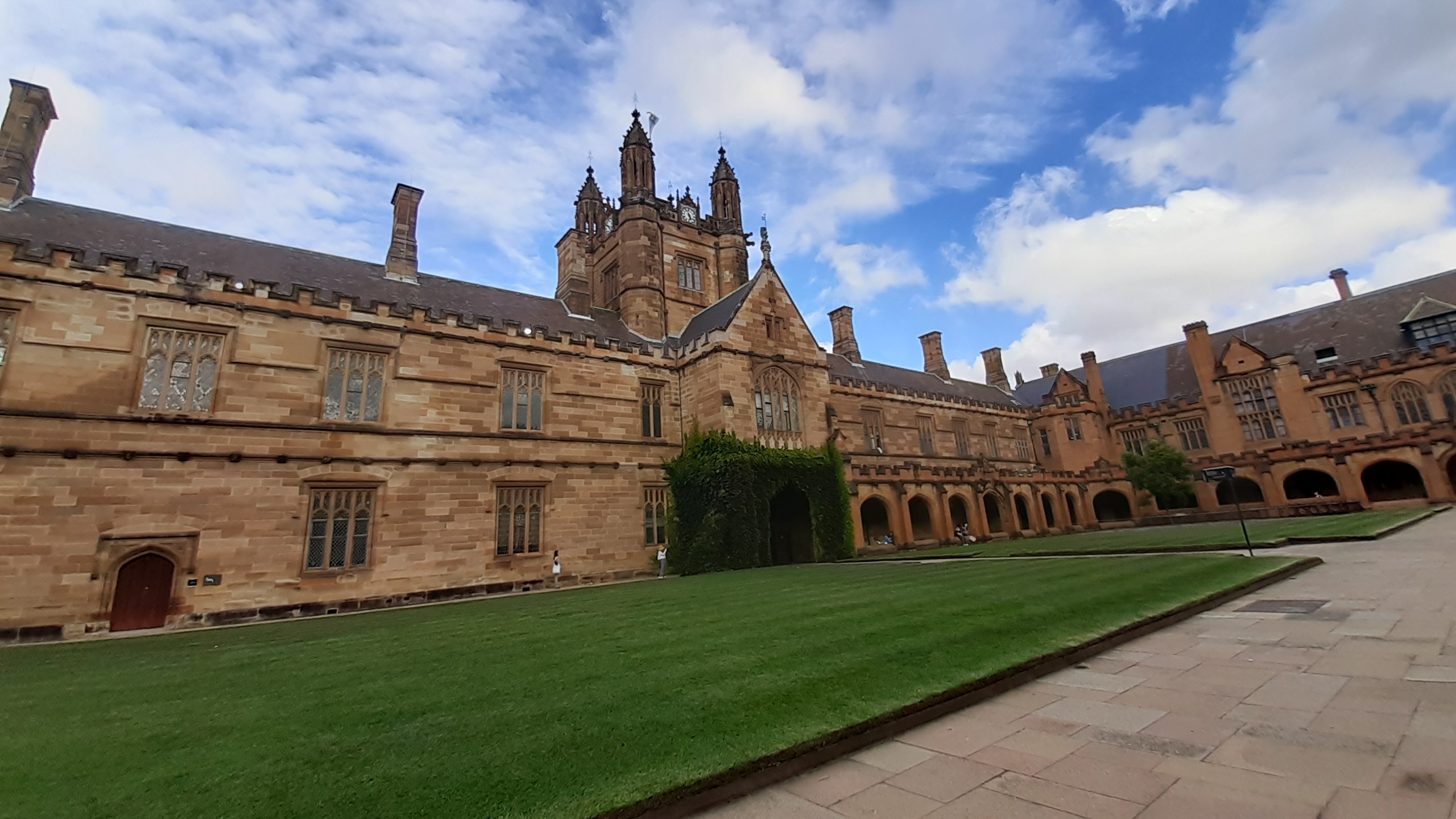 University of Sydney main campus Quadrangle for the RTP Scholarship 2027 article